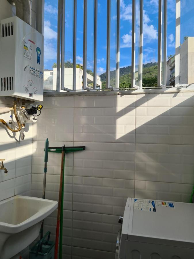 Apartamento 2 Quartos Com Terraco E Vista O Macico Da Tijuca - 5min Estacao Do Metro - Wi-fi 75mbps - Ar Split Nos Quartos - Cozinha Completa