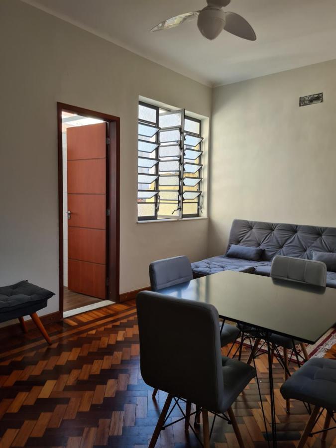 Apartamento 2 Quartos Com Terraco E Vista O Macico Da Tijuca - 5min Estacao Do Metro - Wi-fi 75mbps - Ar Split Nos Quartos - Cozinha Completa *