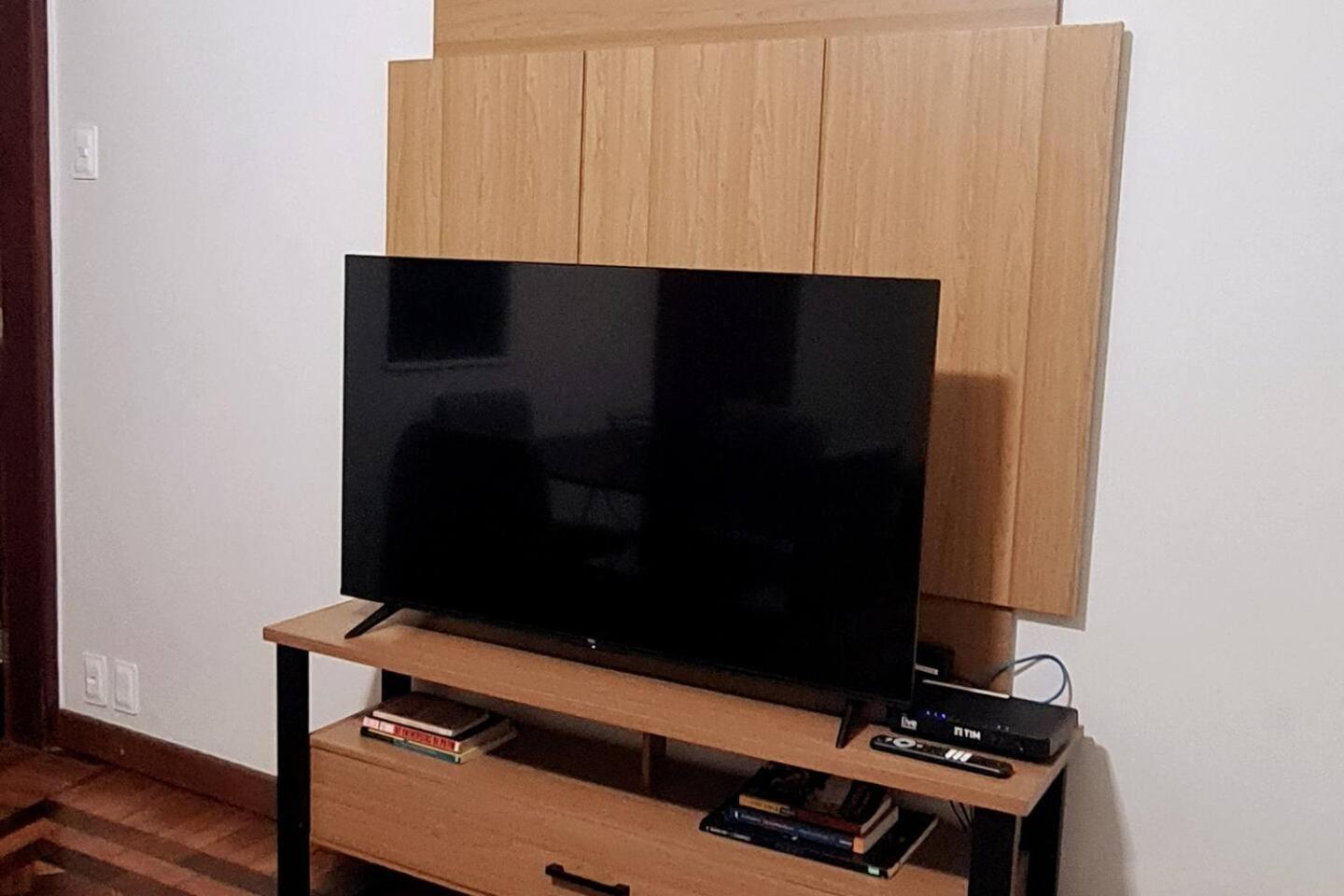 Apartamento 2 Quartos Com Terraco E Vista O Macico Da Tijuca - 5min Estacao Do Metro - Wi-fi 75mbps - Ar Split Nos Quartos - Cozinha Completa *